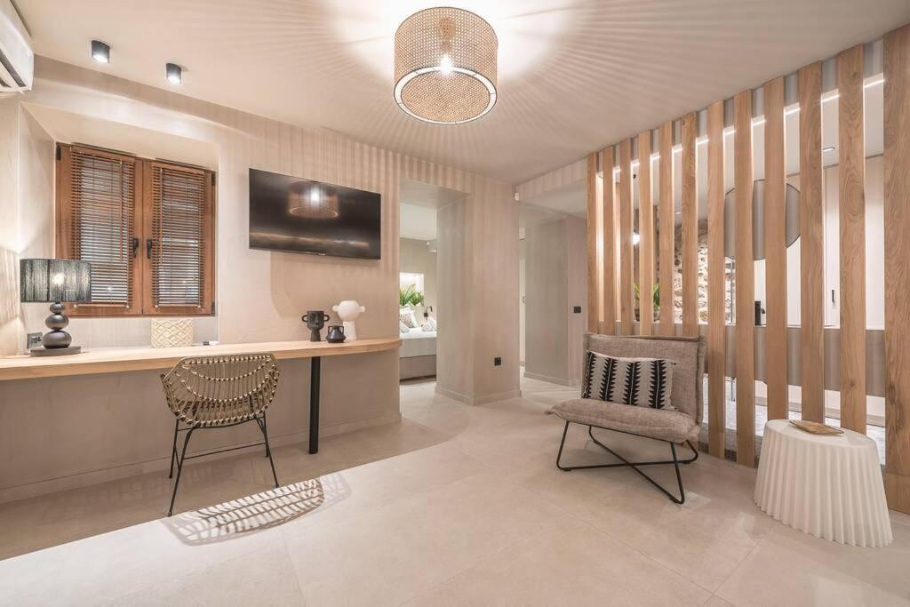 Apollonos 28 Luxury Suites Atina Dış mekan fotoğraf