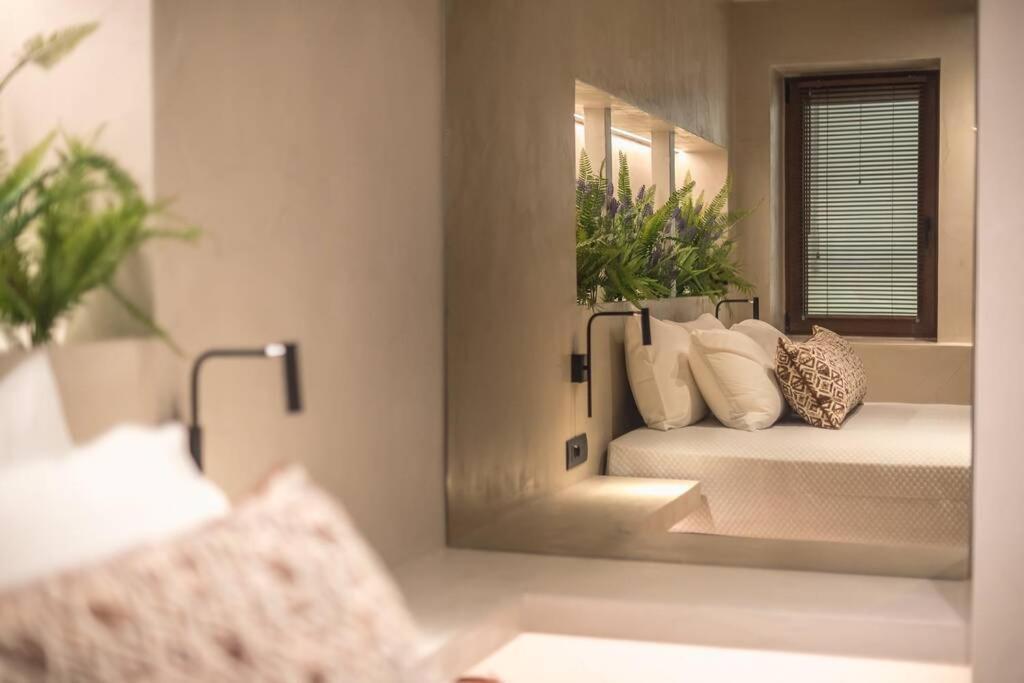 Apollonos 28 Luxury Suites Atina Dış mekan fotoğraf
