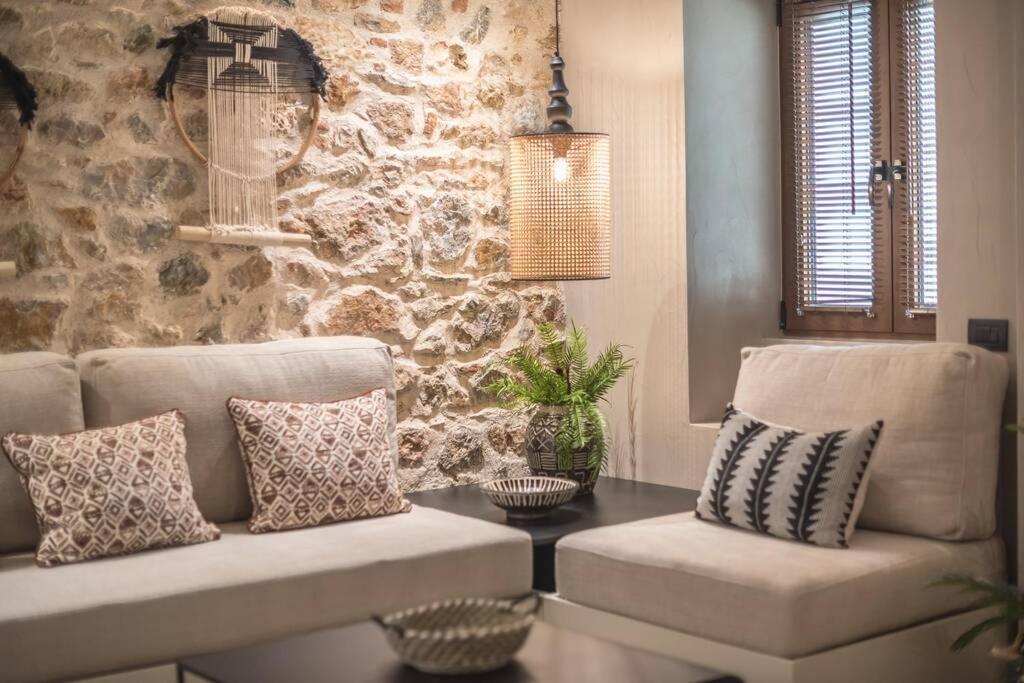 Apollonos 28 Luxury Suites Atina Dış mekan fotoğraf