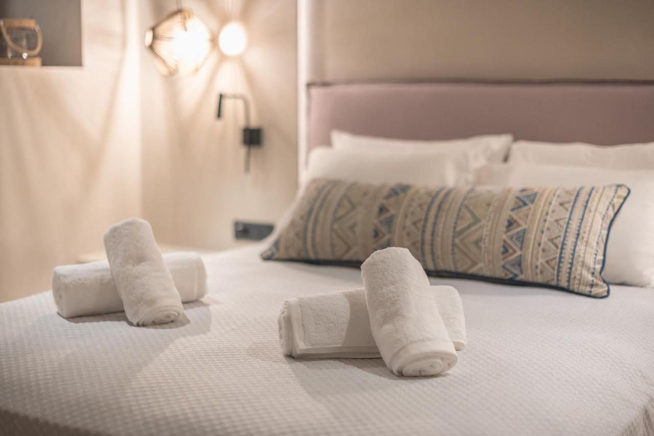 Apollonos 28 Luxury Suites Atina Dış mekan fotoğraf