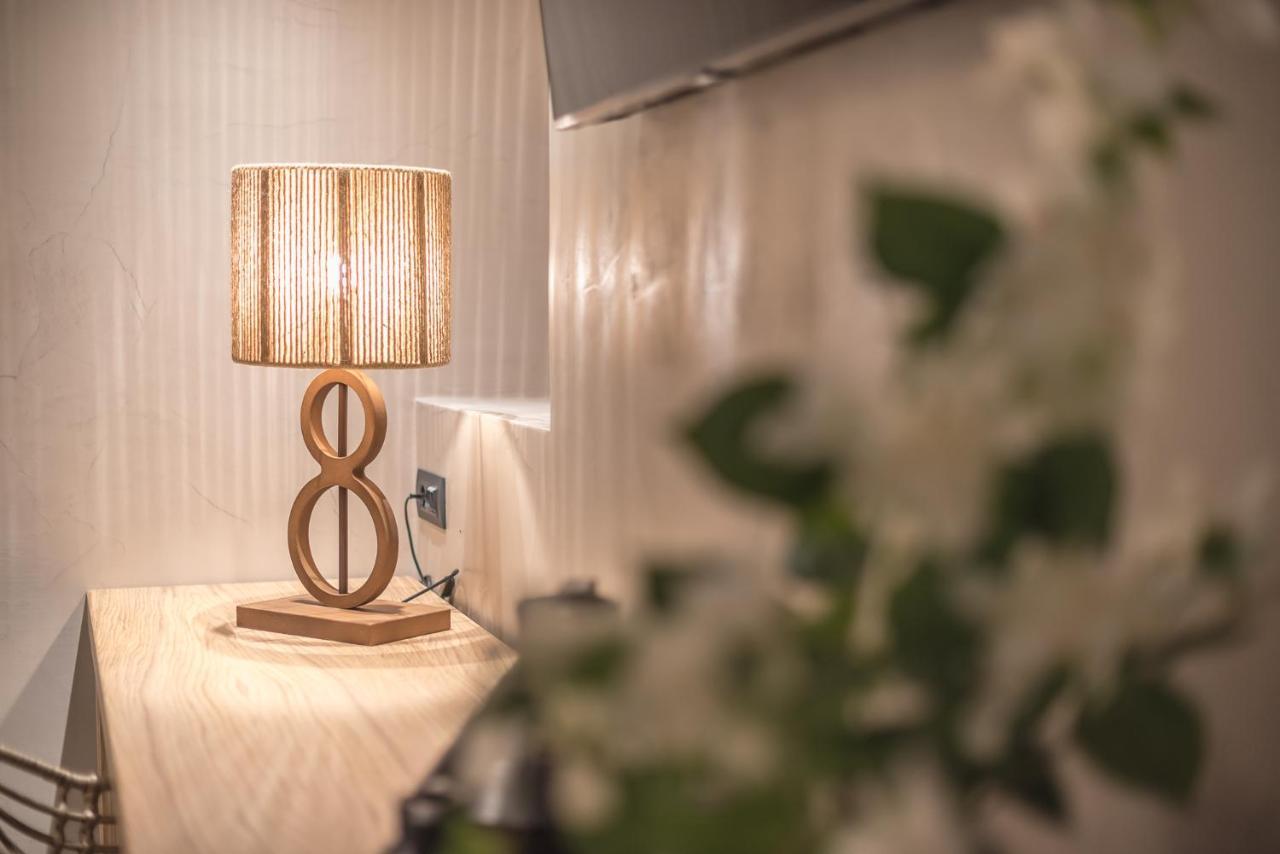 Apollonos 28 Luxury Suites Atina Dış mekan fotoğraf
