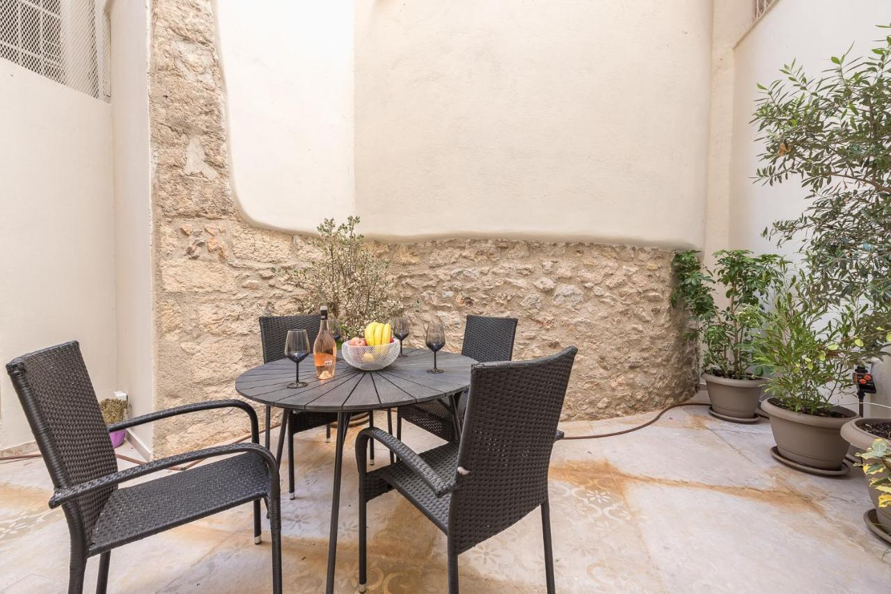 Apollonos 28 Luxury Suites Atina Dış mekan fotoğraf