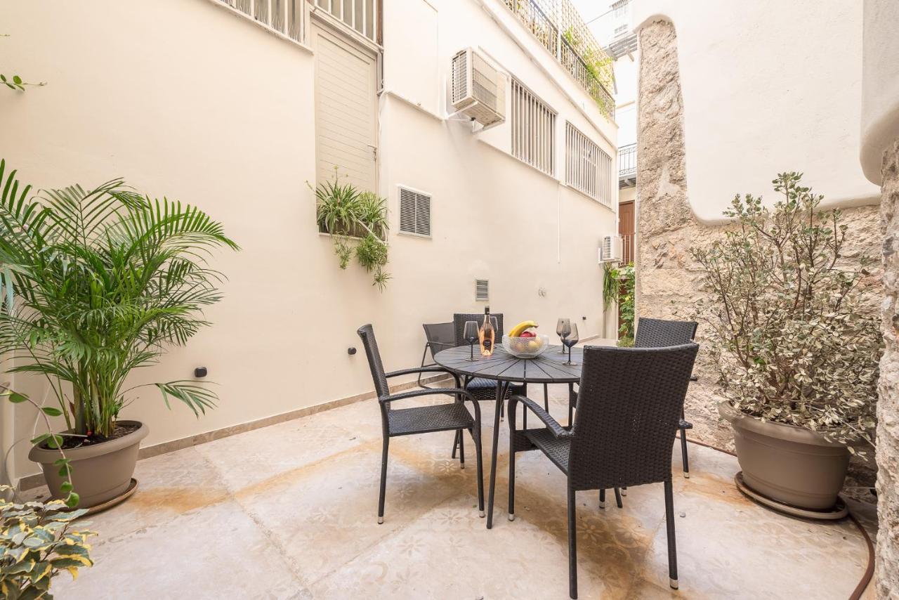 Apollonos 28 Luxury Suites Atina Dış mekan fotoğraf
